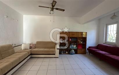 Burhaniye Pelitköyde Denize 150 Metre Havuzlu Sitede 2+1 Villa