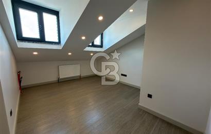 ✨ FENERYOLU’NDA BAĞDAT CADDESİ CEPHELİ | KONUT & TİCARİ KULLANIMA UYGUN | 257 M² ÇATI DUBLEKS