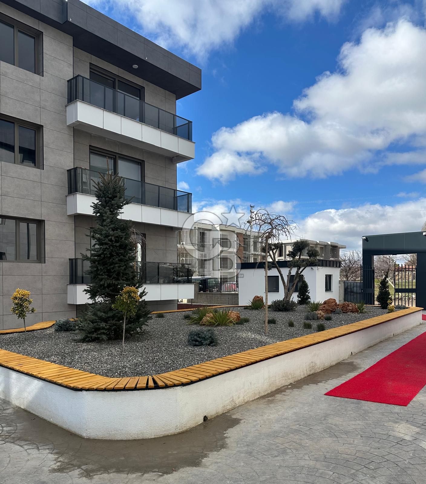  İncek Taşpınar da Yeni Yapılı 1+1 Kiralık Ofis
