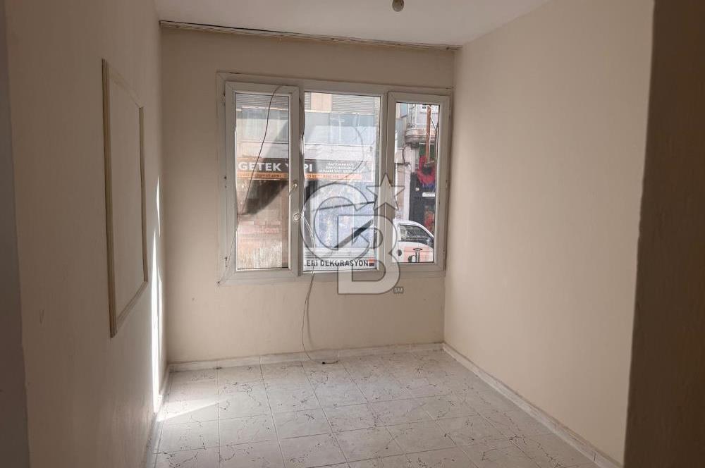 Betonyol Şükrü Saraçoğlu Caddesinde Bakımlı Bahçeli 2+1 Daire