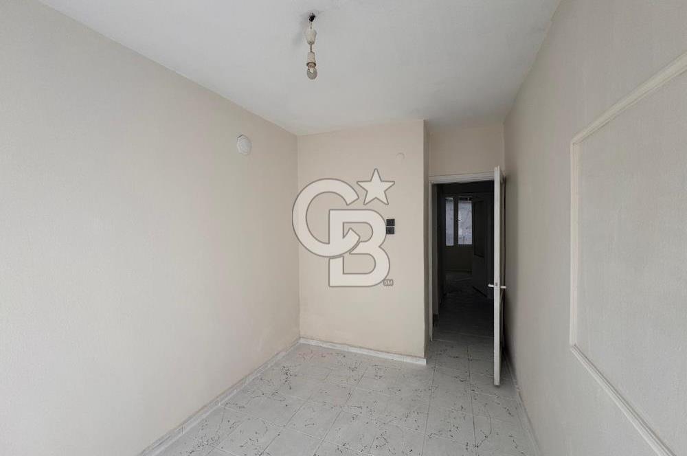 Betonyol Şükrü Saraçoğlu Caddesinde Bakımlı Bahçeli 2+1 Daire