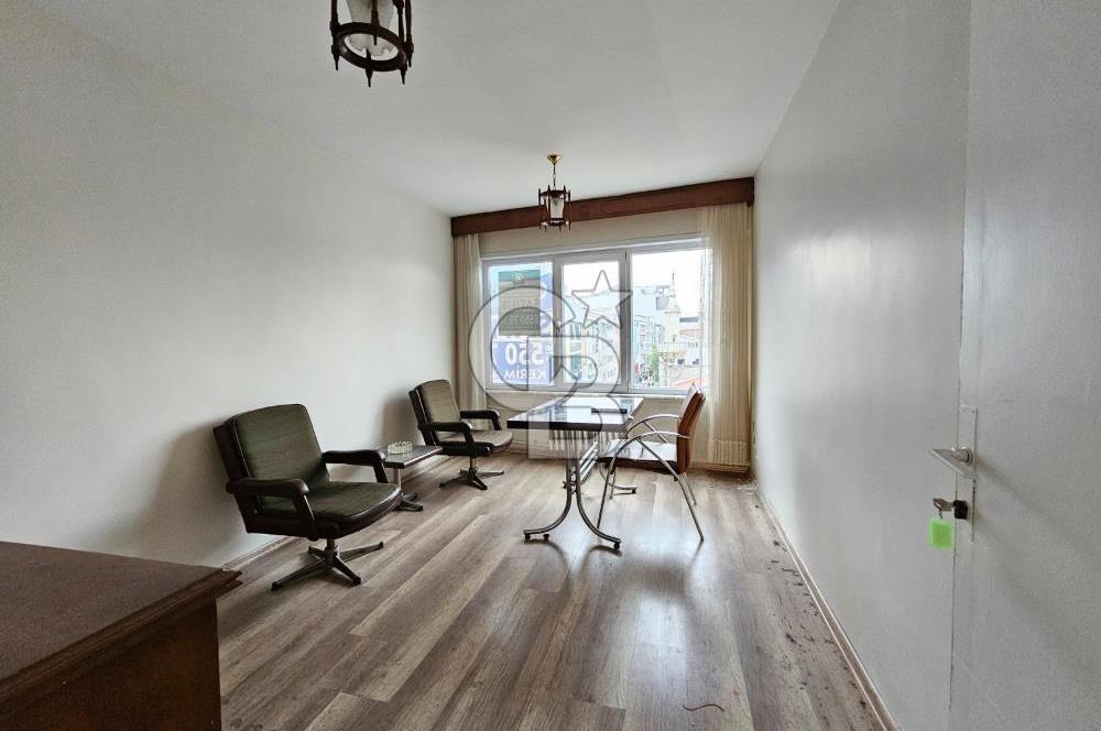 BAKIRKÖY İSTANBUL CADDESİNE 6 MT CEPHELİ KÖŞE SATILIK 45M2 OFİS