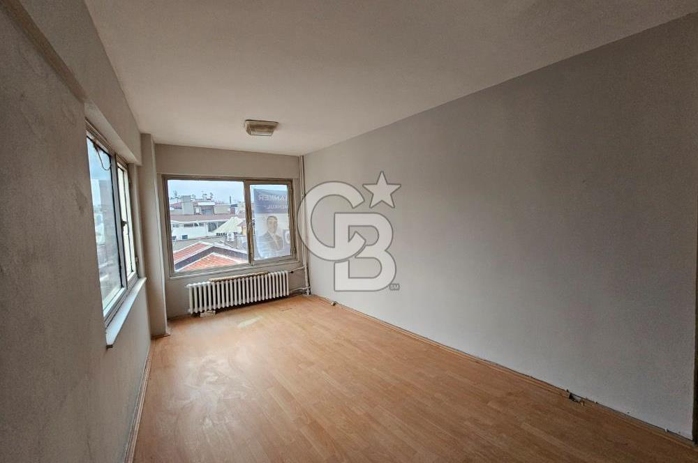 BAKIRKÖY İSTANBUL CADDESİNE 6 MT CEPHELİ KÖŞE SATILIK 45M2 OFİS