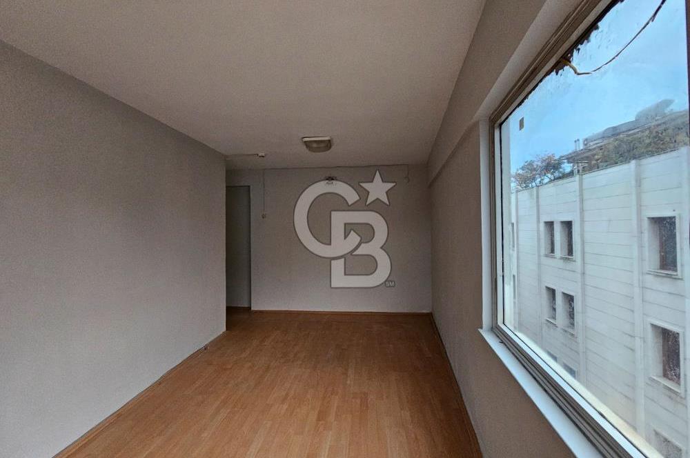 BAKIRKÖY İSTANBUL CADDESİNE 6 MT CEPHELİ KÖŞE SATILIK 45M2 OFİS