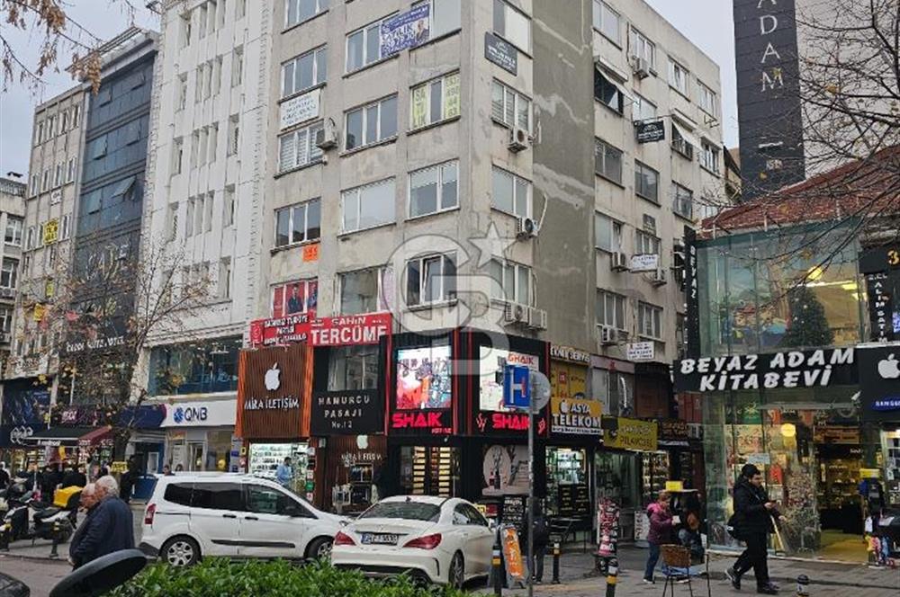 BAKIRKÖY İSTANBUL CADDESİNE 6 MT CEPHELİ KÖŞE SATILIK 45M2 OFİS