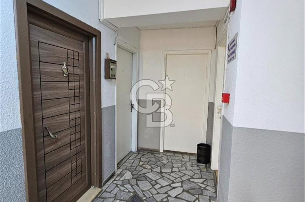 BAKIRKÖY İSTANBUL CADDESİNE 6 MT CEPHELİ KÖŞE SATILIK 45M2 OFİS