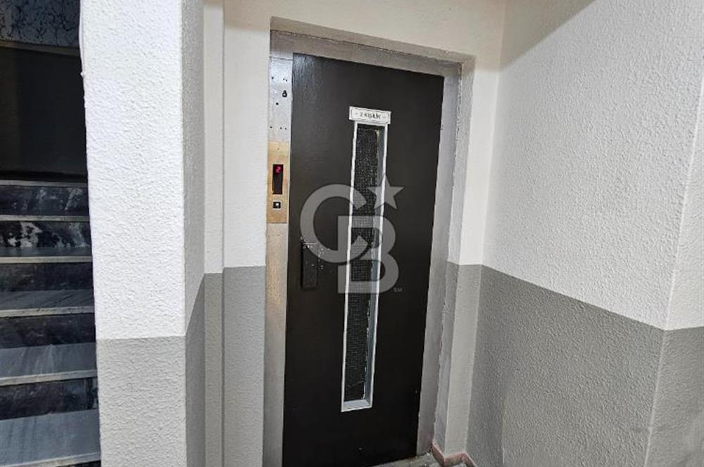 BAKIRKÖY İSTANBUL CADDESİNE 6 MT CEPHELİ KÖŞE SATILIK 45M2 OFİS