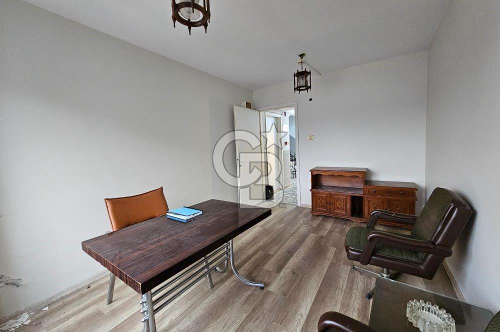 BAKIRKÖY İSTANBUL CADDESİNE 6 MT CEPHELİ KÖŞE SATILIK 45M2 OFİS