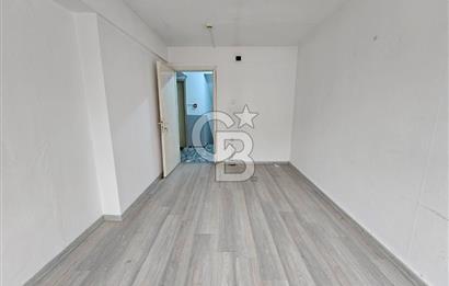 BAKIRKÖY İSTANBUL CAD.SİNDE 18 M2 PASAJ İÇERİSİNDE SATILIK OFİS
