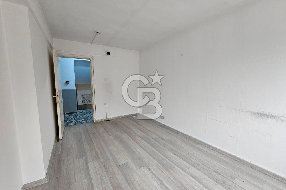 BAKIRKÖY İSTANBUL CAD.SİNDE 18 M2 PASAJ İÇERİSİNDE SATILIK OFİS