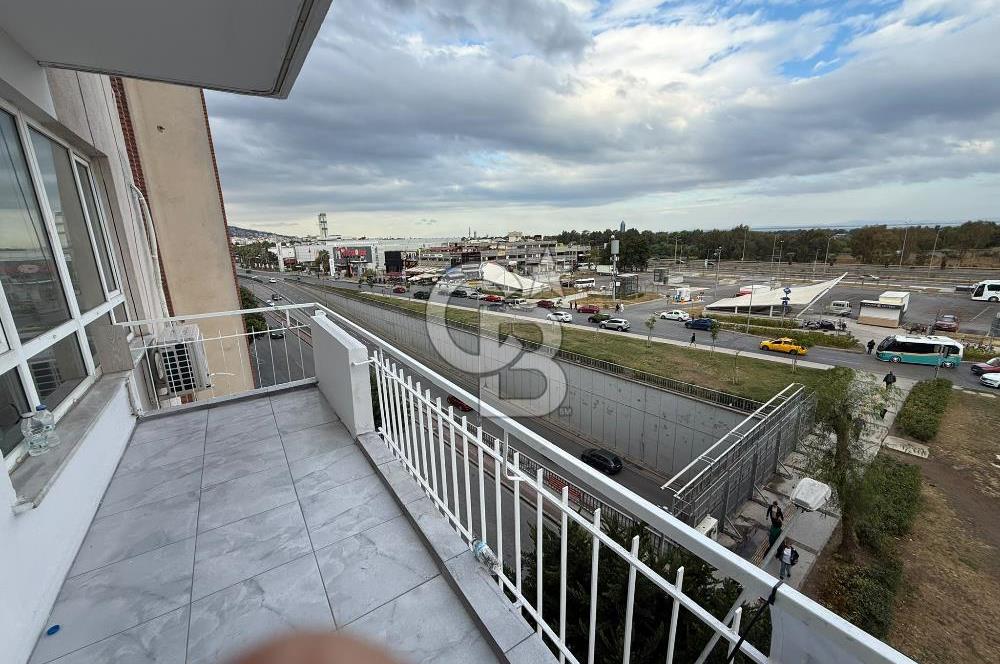BALÇOVA'DA DENİZ MANZARALI 2+1 GENİŞ KİRALIK DAİRE