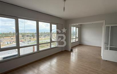 BALÇOVA'DA DENİZ MANZARALI 2+1 GENİŞ KİRALIK DAİRE
