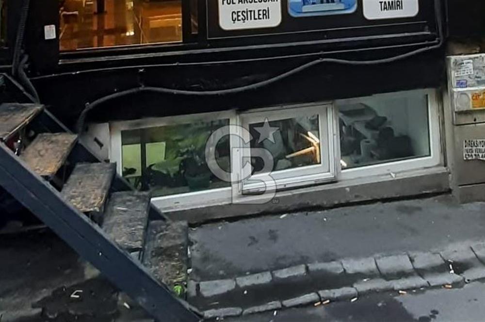 BAKIRKÖY İSTANBUL CAD.İNDE PASAJ İÇİNDE 18 M2 DÜKKAN