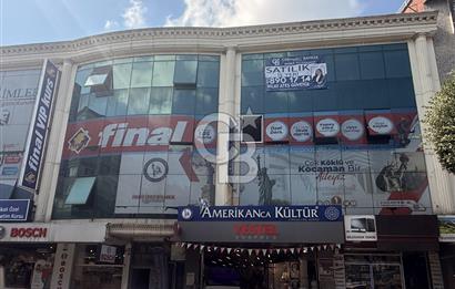 Küçükçekmece Cadde Üzeri 800 m2 İki Katlı Satılık Lüx Ofis
