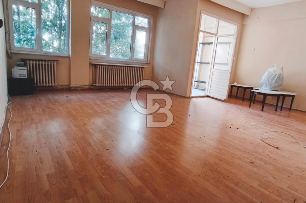 Modada 3+1 ferah satılık daire 
