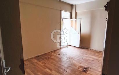 Modada 3+1 ferah satılık daire 