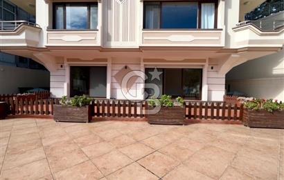 Yalı Parselinde Deniz Manzaralı 4+1 Bahçe Katı