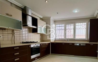 Yalı Parselinde Deniz Manzaralı 4+1 Bahçe Katı