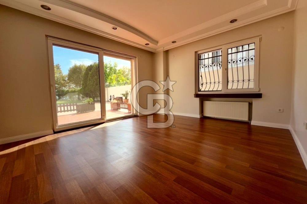 Yalı Parselinde Deniz Manzaralı 4+1 Bahçe Katı