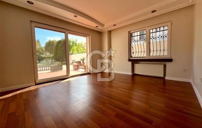 Yalı Parselinde Deniz Manzaralı 4+1 Bahçe Katı
