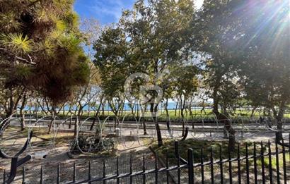 Yalı Parselinde Deniz Manzaralı 4+1 Bahçe Katı