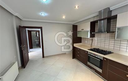 Yalı Parselinde Deniz Manzaralı 4+1 Bahçe Katı
