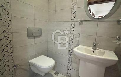 Yalı Parselinde Deniz Manzaralı 4+1 Bahçe Katı