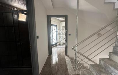 Çarşı Merkezinde Satılık Triplex 3+1 Tek Müstakil Ev