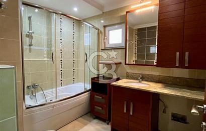 Yalı Parselinde Deniz Manzaralı 4+1 Bahçe Katı