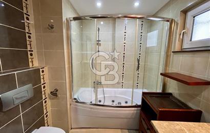 Yalı Parselinde Deniz Manzaralı 4+1 Bahçe Katı