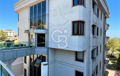 Yalı Parselinde Deniz Manzaralı 4+1 Bahçe Katı