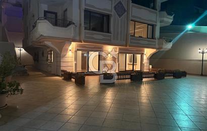 Yalı Parselinde Deniz Manzaralı 4+1 Bahçe Katı
