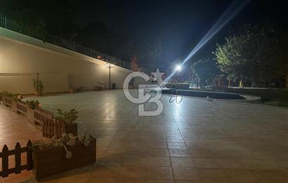 Yalı Parselinde Deniz Manzaralı 4+1 Bahçe Katı