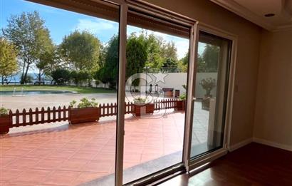 Yalı Parselinde Deniz Manzaralı 4+1 Bahçe Katı
