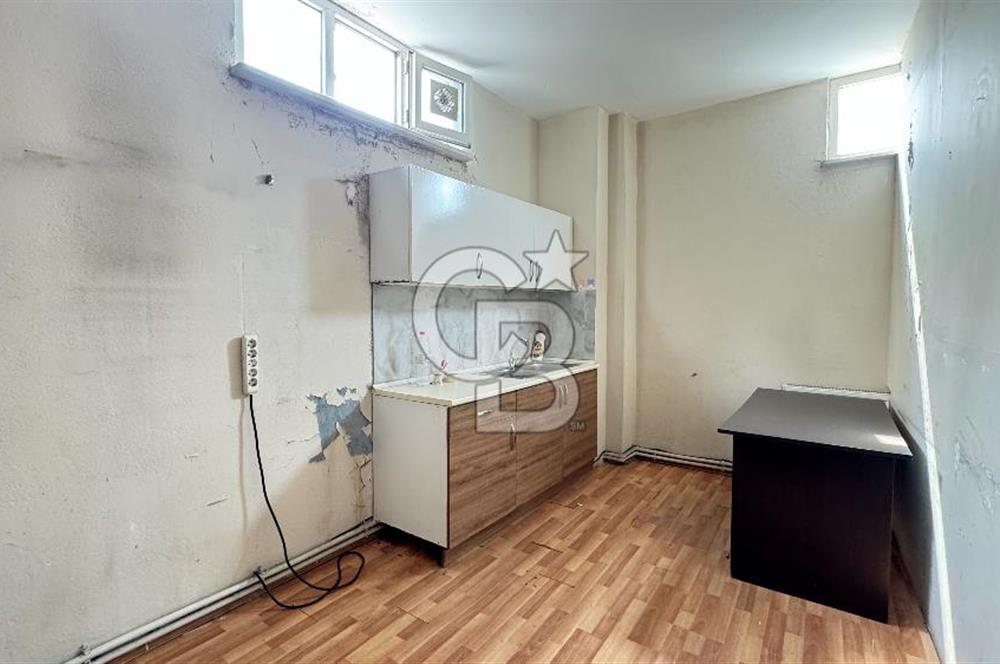KASIMPAŞA BAYRAMYERİ SOKAK KOMPLE KİRALIK BİNA 660 M2