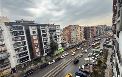 Satılık 3+1 Tadilatlı İzmir Park AVM Yanı