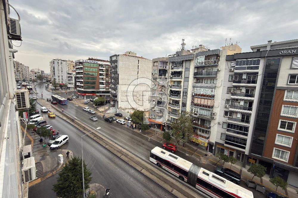 Satılık 3+1 Tadilatlı İzmir Park AVM Yanı