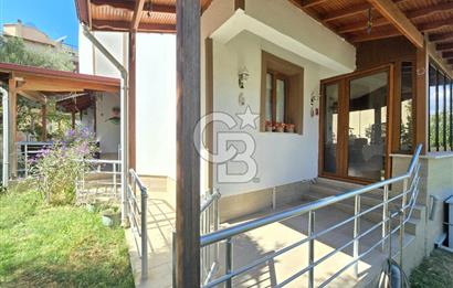 Burhaniye Pelitköy'de Satılık 4+1 Doğalgazlı İkiz Villa