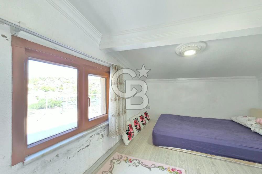 Burhaniye Pelitköy'de Satılık 4+1 Doğalgazlı İkiz Villa