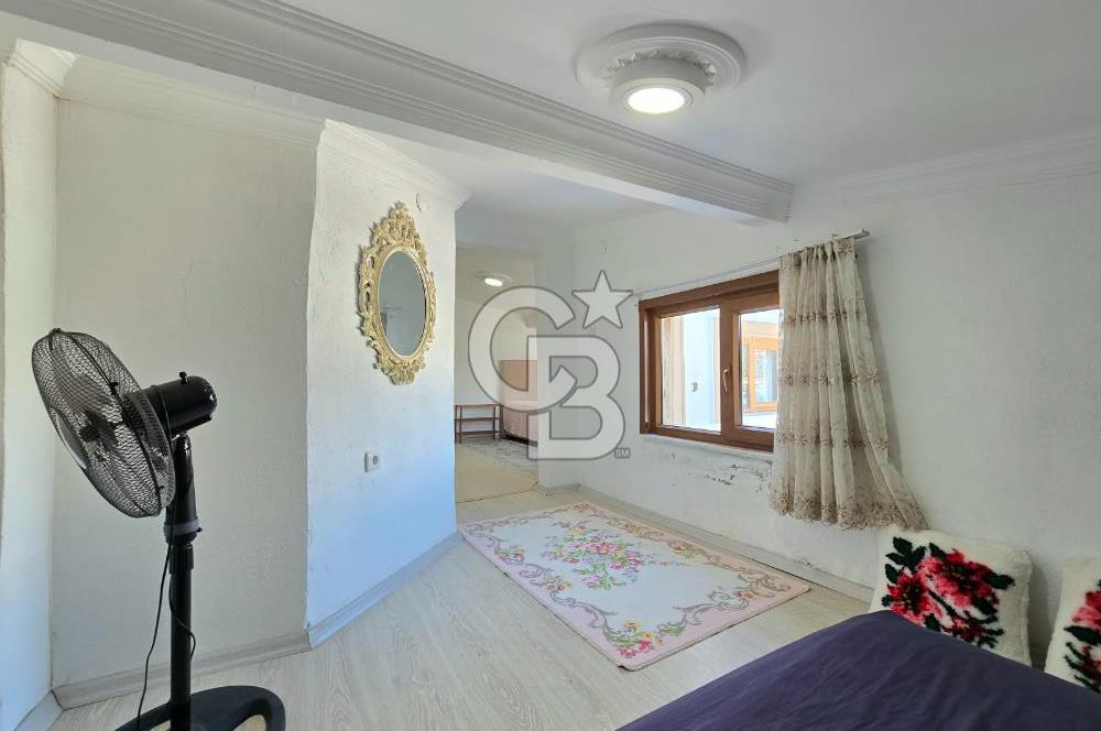 Burhaniye Pelitköy'de Satılık 4+1 Doğalgazlı İkiz Villa