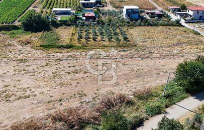 Salihli Caferbey'de 686 m² Villa İmarlı Satılık Köşe Arsa