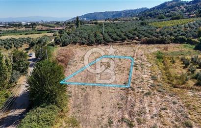 Salihli Caferbey'de 686 m² Villa İmarlı Satılık Köşe Arsa