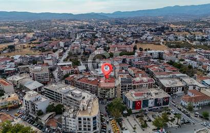 MENDERES MERKEZDE ÖNÜ AÇIK 130 m² NET 3+1 SATILIK DAİRE