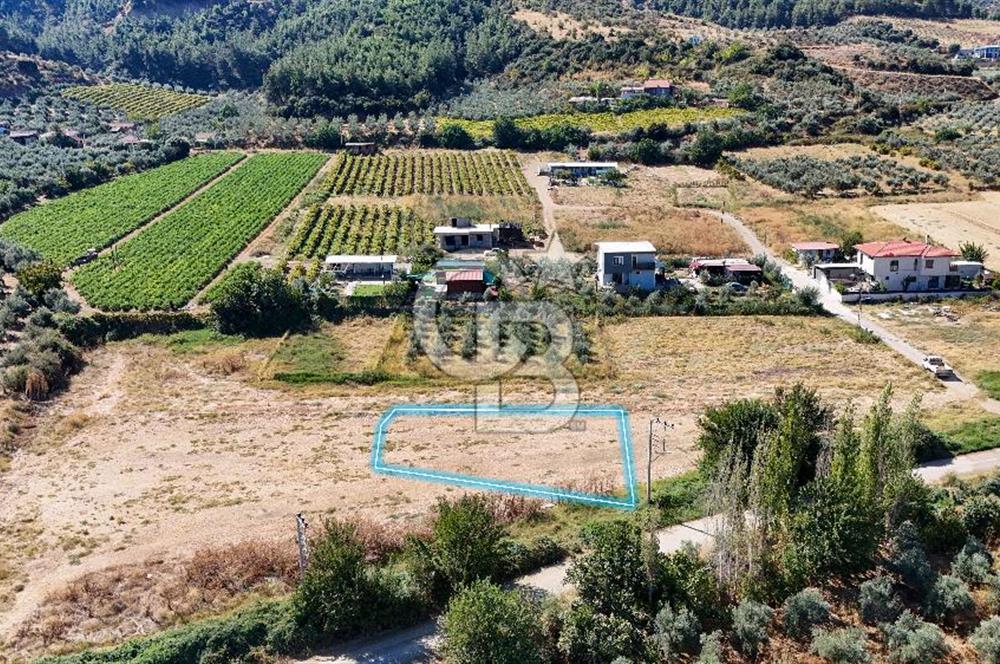 Salihli Caferbey'de 686 m² Villa İmarlı Satılık Köşe Arsa