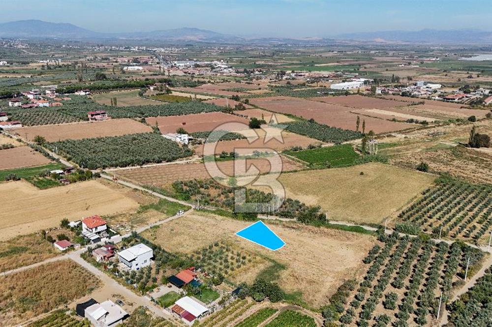 Salihli Caferbey'de 686 m² Villa İmarlı Satılık Köşe Arsa