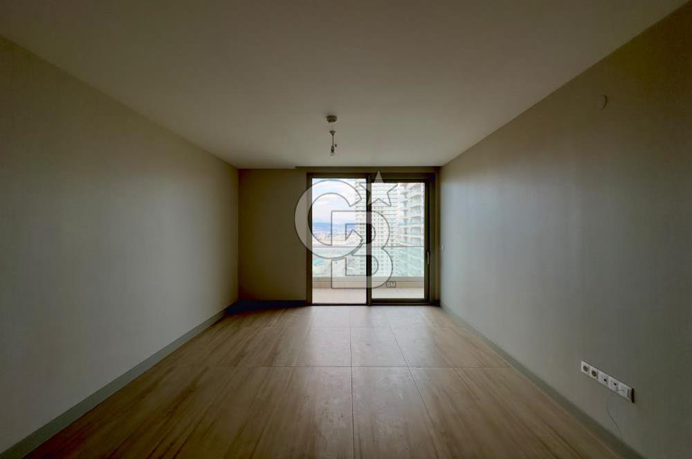 MEGAPOL İZMİR'DE 17. KATTA KDV AVANTAJLI SATILIK 1+1 BOŞ DAİRE!