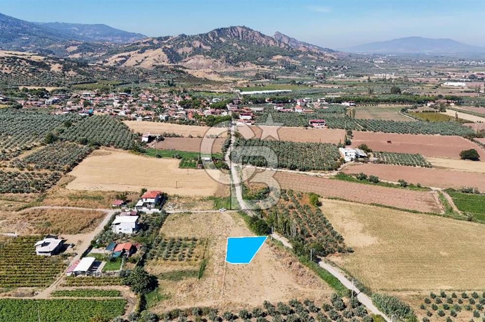 Salihli Caferbey'de 686 m² Villa İmarlı Satılık Köşe Arsa