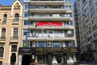 KONAK PİER KARŞISI GÜMRÜK İŞHANI'NDA KİRALIK 0FİS - 1 - 375330