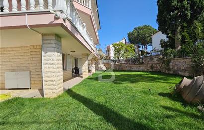 Cunda Mithatpaşa Mahallesi Denize 100m Kiralık Bahçe Katı Villa