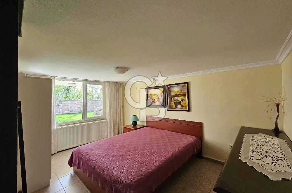 Cunda Mithatpaşa Mahallesi Denize 100m Kiralık Bahçe Katı Villa